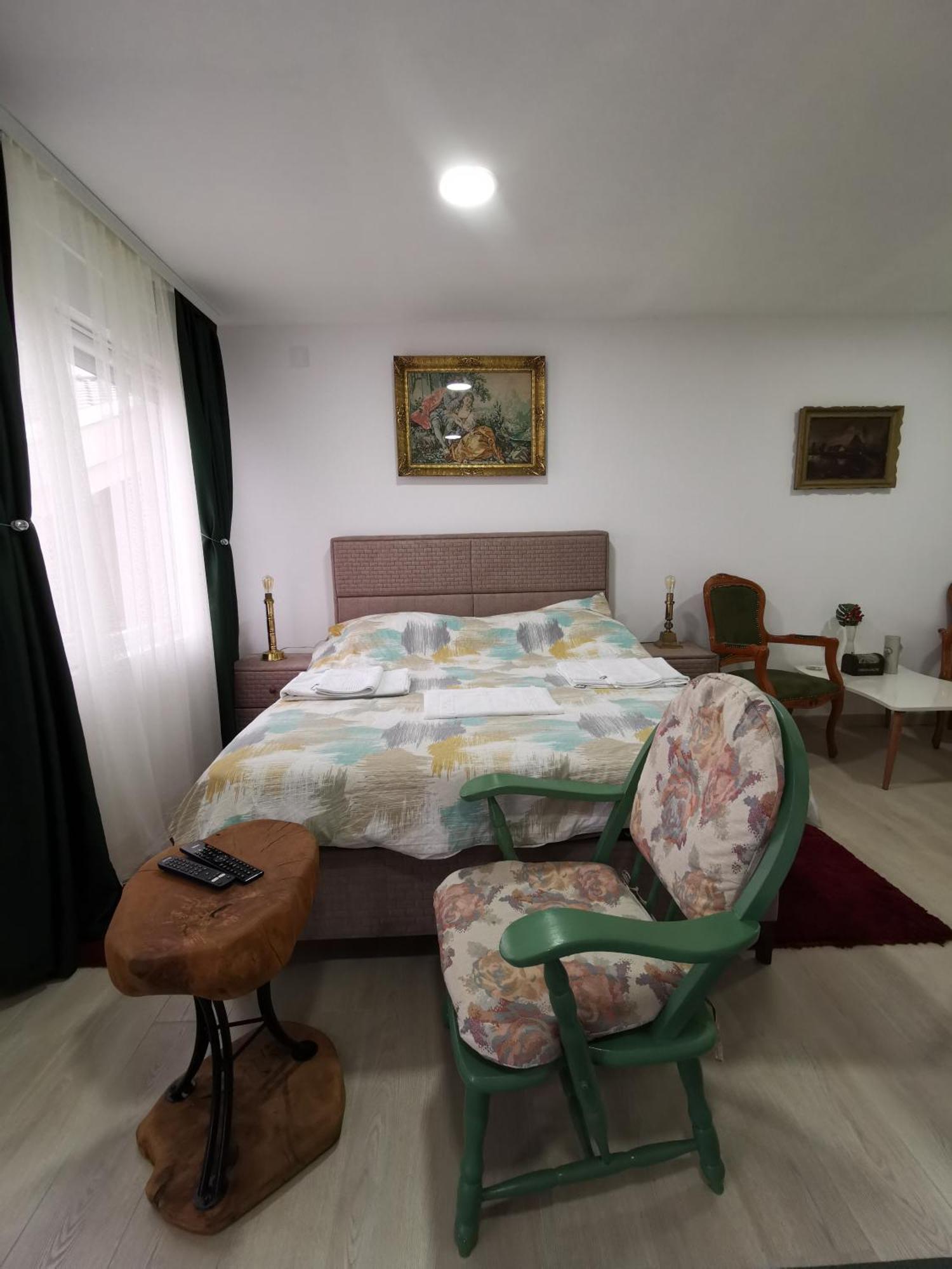 In Apartments Airport Mitrovici  Cameră foto